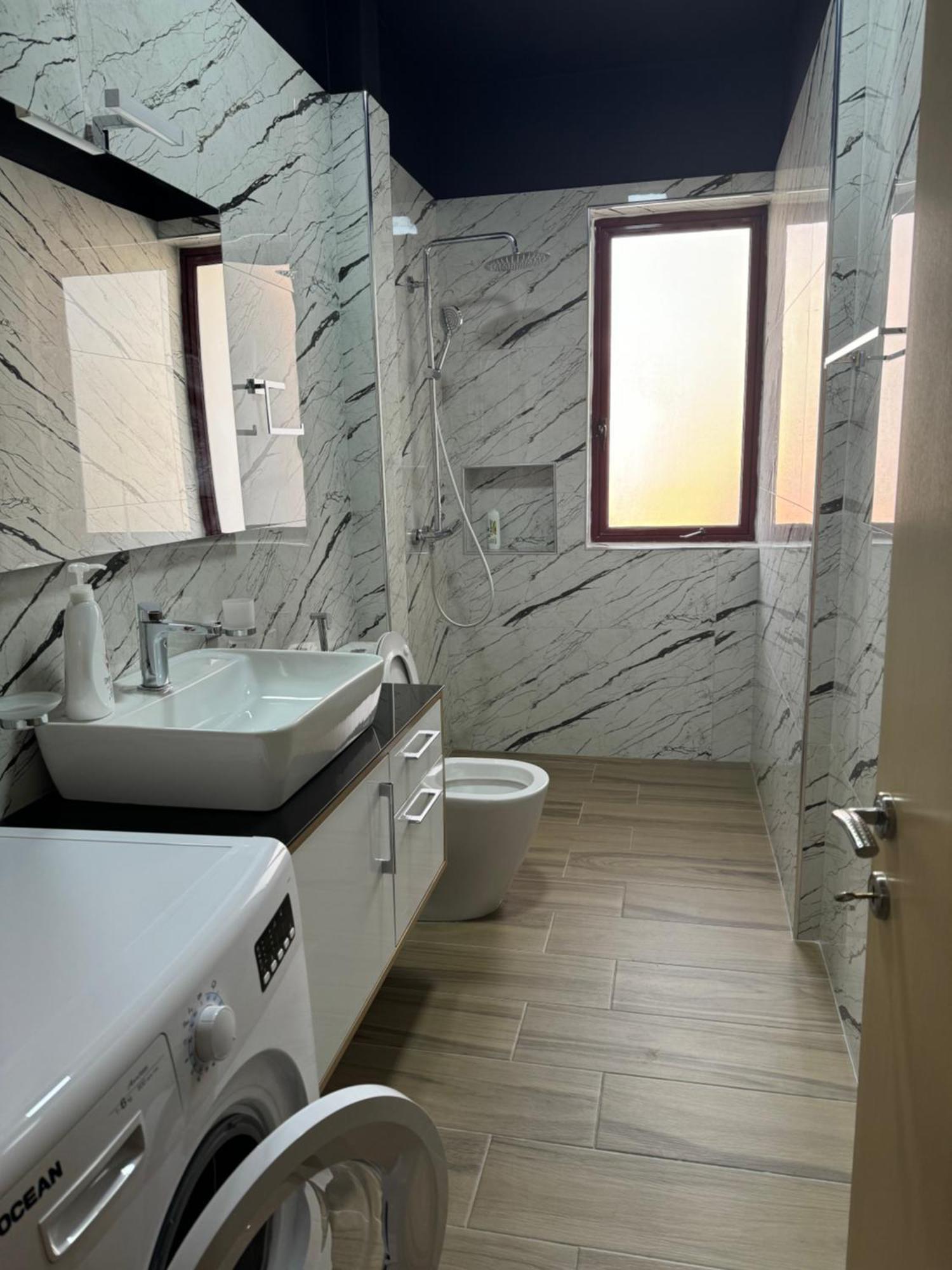 Drion Apartment Vlore Luaran gambar